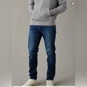NWT American Eagle Airflex+ Slim Straight Jeans SZ 30 /‎ 34 Rustic Blue